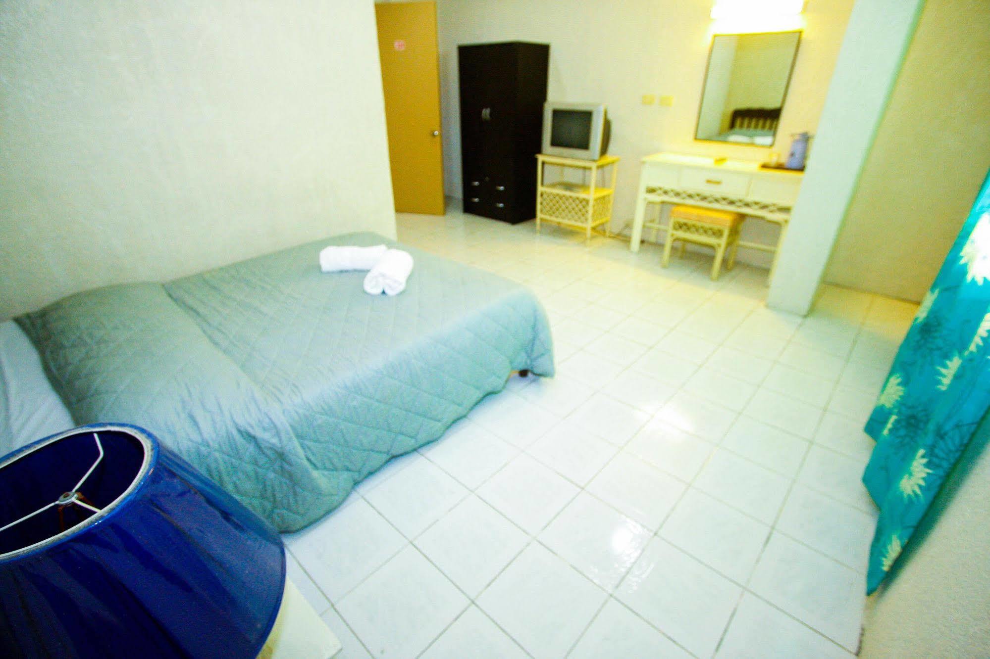 Bohol La Roca Hotel Totolan Eksteriør bilde